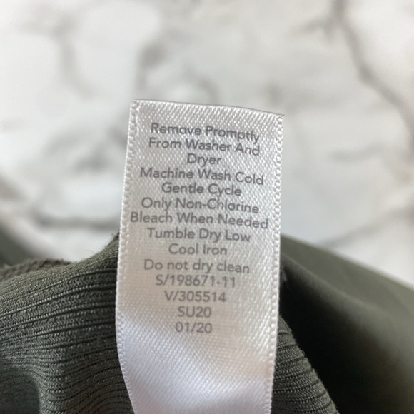 Athleta Brooklyn Ankle Pants Womens Size 8 Green Athletic Pull-on Sporty - Picture 14 of 15